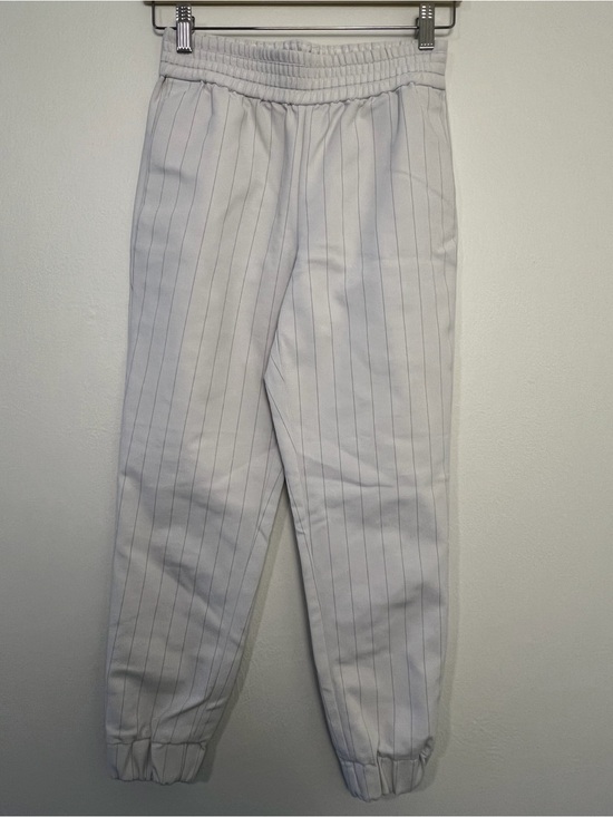 Alice + Olivia Other - Women’s White Pinstripe Jogger Pants (Alice & Olivia)